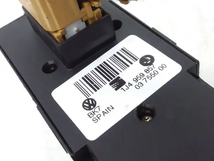 Volkswagen Golf IV (1998 - 2005) 1J4959857 Блок кнопок стеклоподъемников — фото 3