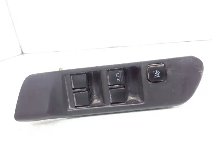 Nissan Primera (2000 - 2001) Кнопка стеклоподъемников — фото 1
