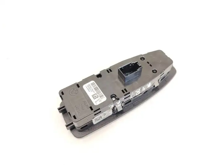 BMW 3 F30 F35 F31 (2012 - 2018) 9208109 Блок кнопок стеклоподъемников — фото 4
