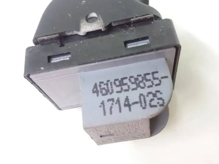 Audi A1 (2010 - 2014) 4g0959855 Кнопка стеклоподъемников — фото 3