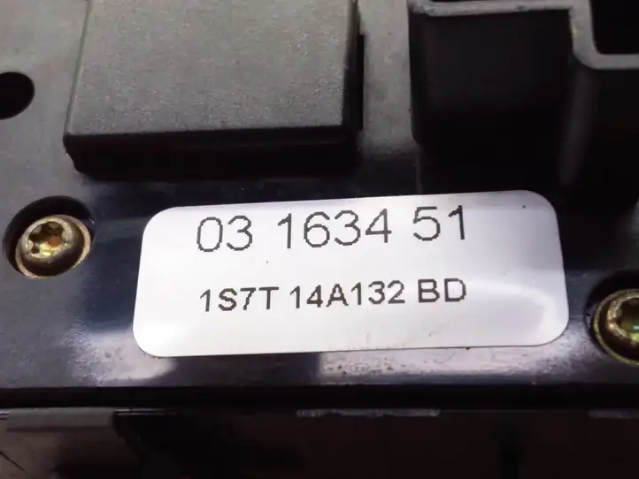 Ford Mondeo Mk III (2000 - 2007) 03163451 Блок кнопок стеклоподъемников — фото 3