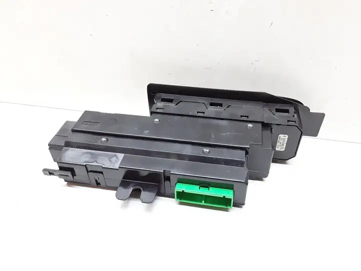 Volvo V70 (2000 - 2004) 9452961 Кнопка стеклоподъемников — фото 2