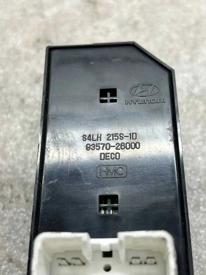 Hyundai Santa Fe (2000 - 2005) 9357026000 Блок кнопок стеклоподъемников — фото 4