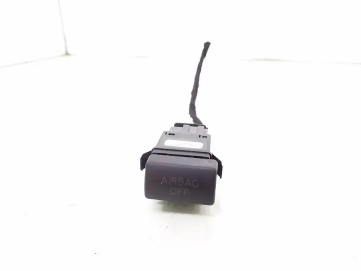 Seat Ibiza III (6L) (2002 - 2008) 6L1919235A Другие включатели / ручки/ переключатели — фото 1