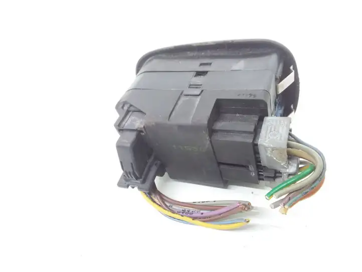 Peugeot 206 (1998 - 2012) 11530 Кнопка стеклоподъемников — фото 2