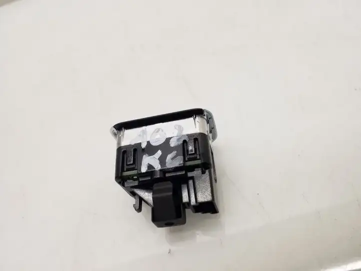 Mercedes-Benz CLA C117,X117,W117 (2013 - 2019) A2049058102 Блок кнопок стеклоподъемников — фото 3