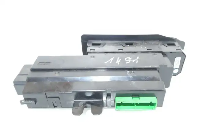 Volvo V70 (1997 - 2000)  7923 Кнопка стеклоподъемников