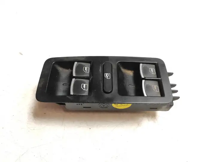 Volkswagen PASSAT B7 USA (2012 - 2016) 561867375 Блок кнопок стеклоподъемников — фото 1