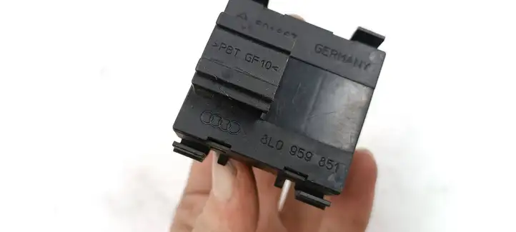 Audi A3/S3 8L (1996 - 2000) 8L0959851 Кнопка стеклоподъемников — фото 3