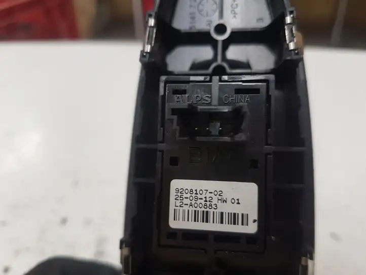 BMW 3 F30 F35 F31 (2012 - 2018) 920810702 Блок кнопок стеклоподъемников — фото 3