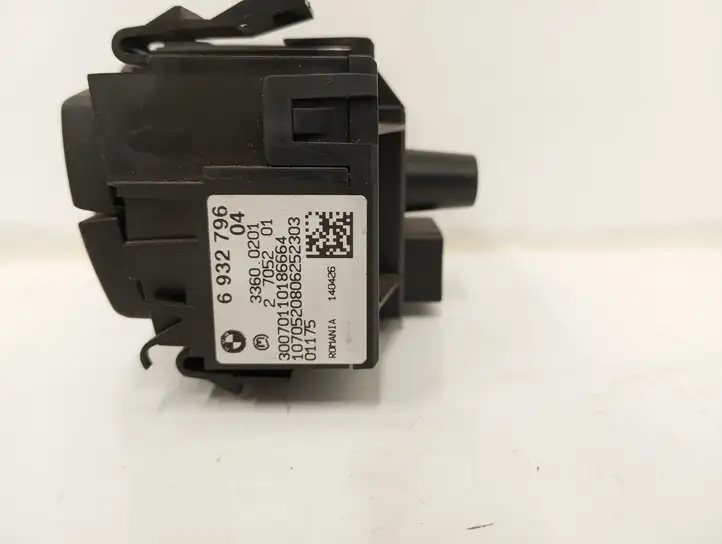 BMW 3 E90 E91 (2005 - 2012) 6932796 Включатель фонарей — фото 2