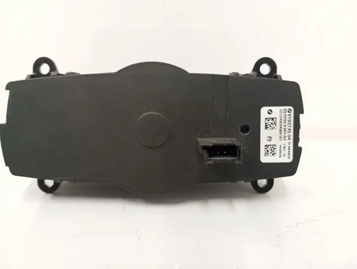 BMW 5 F10 F11 (2009 - 2016) 919274504 Включатель фонарей — фото 3