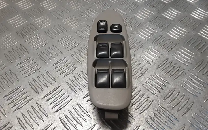 Nissan (2000 - 2006) 80961BU400 Кнопка стеклоподъемников — фото 1