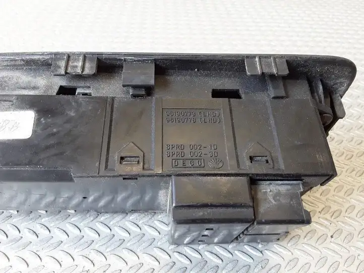 Chevrolet Tacuma (2000 - 2008) 96190773 Кнопка стеклоподъемников — фото 2