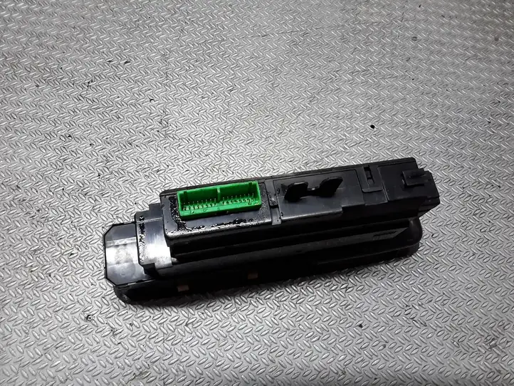 Volvo S80 (1998 - 2004)  9467626 Кнопка стеклоподъемников