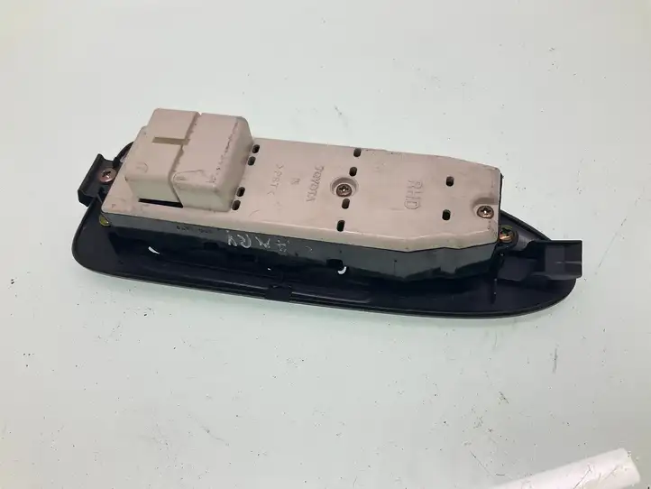 Toyota Camry (1996 - 2001) Кнопка стеклоподъемников — фото 2
