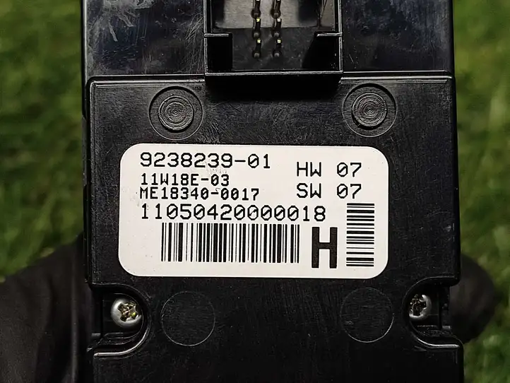 BMW 5 F10 F11 (2009 - 2016) 9238239 Блок кнопок стеклоподъемников — фото 2