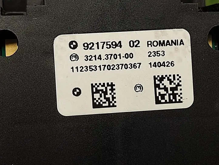 BMW 5 F10 F11 (2009 - 2016) 9217594 Кнопка ручного тормоза — фото 2