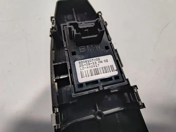 BMW 3 F30 F35 F31 (2012 - 2018) 9208107 Блок кнопок стеклоподъемников — фото 2