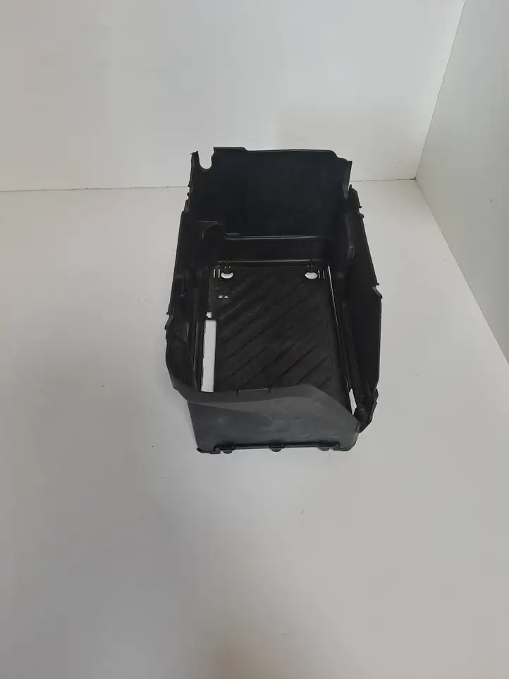 Mercedes-Benz GLA W156 (2013 - 2017) A2465410205 Перегородка аккумулятора — фото 1