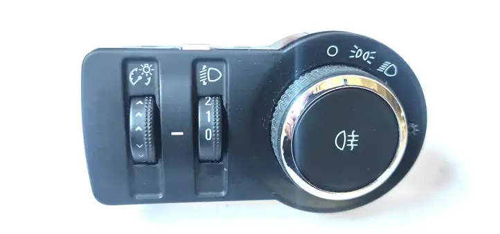 Opel Astra J (2009 - 2012) 13268697 Включатель фонарей — фото 1