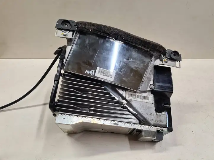 BMW 5 E60 E61 (2004 - 2010)  62309154603 Экран дисплея вверх