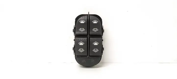 Ford Focus (1998 - 2004) 98AB14A132DE Кнопка стеклоподъемников — фото 1