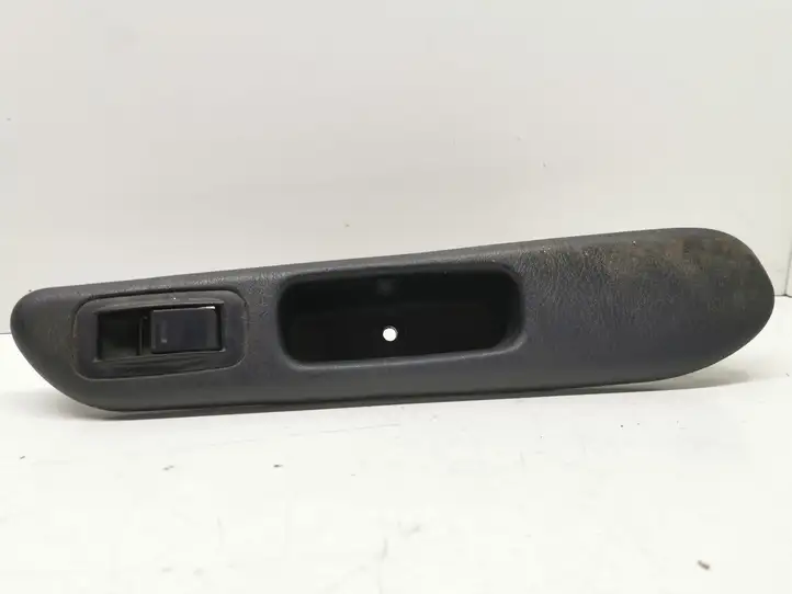 Toyota Avensis T220 (2000 - 2003) 7425105030 Блок кнопок стеклоподъемников — фото 1
