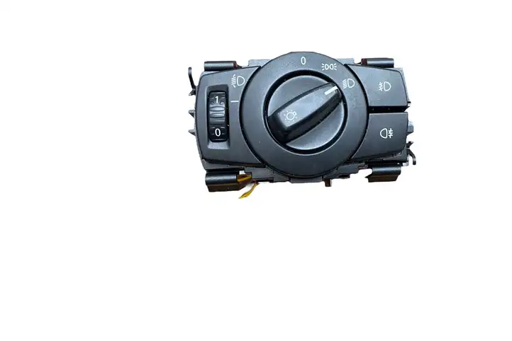 BMW 3 E90 E91 (2005 - 2012) 6932794 Включатель фонарей — фото 1
