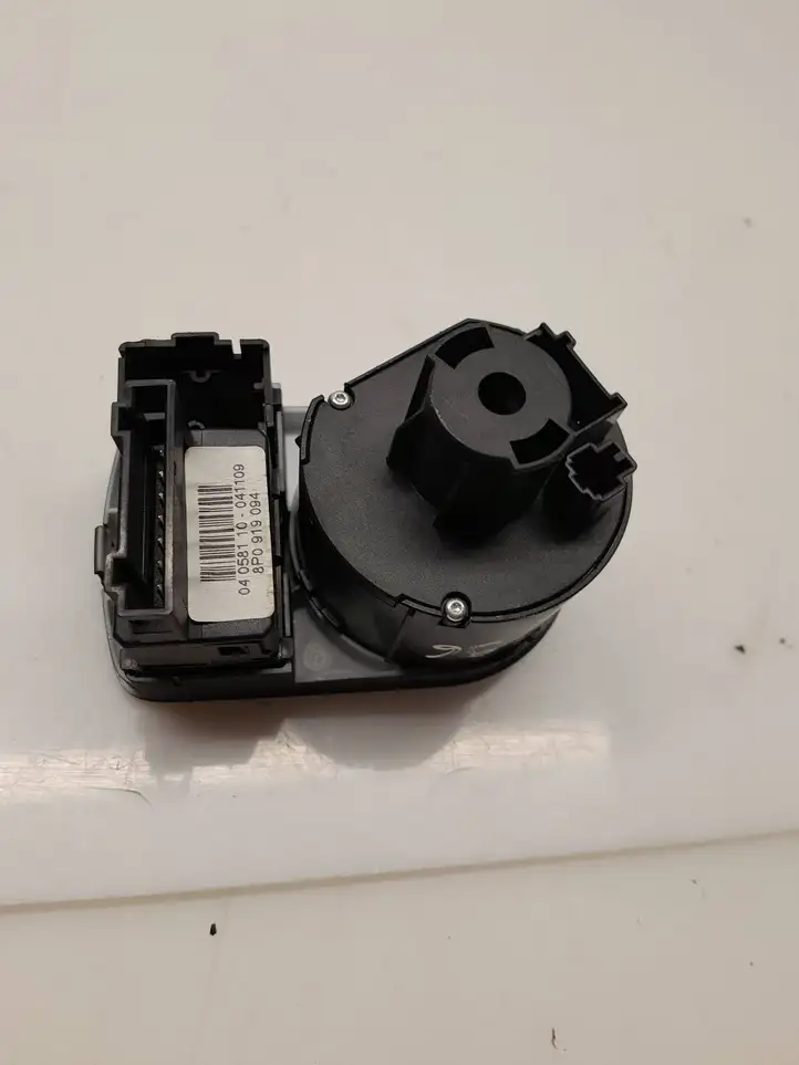 Audi A3/S3 8P (2008 - 2013) 8P2941531BB Включатель фонарей — фото 2