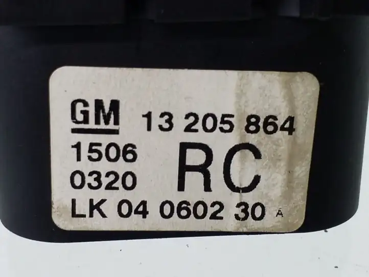 Opel Zafira B (2003 - 2006) 13205864 Включатель фонарей — фото 4