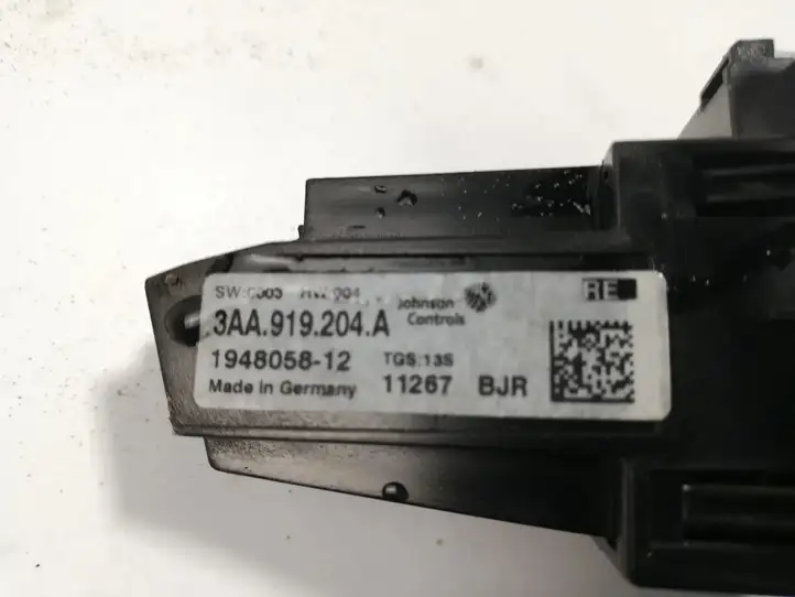 Volkswagen PASSAT B7 (2011 - 2014) 3AA919204A Часы — фото 4