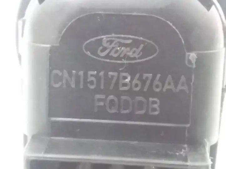 Ford Ecosport (2013 - 2018) CN1517B676AA Кнопка стеклоподъемников — фото 2