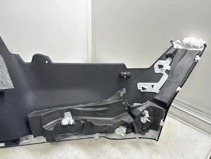 Tesla Model Y (2019 - 2024) 162220700B Боковая обшивка багажника — фото 4