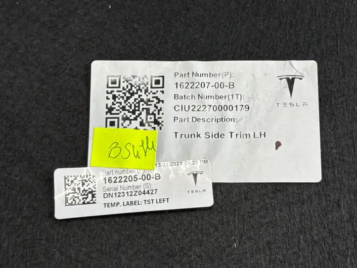 Tesla Model Y (2019 - 2024) 162220700B Боковая обшивка багажника — фото 5