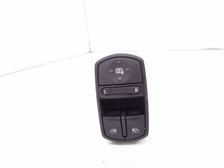 Opel Corsa D (2006 - 2010) 13258521 Кнопка стеклоподъемников — фото 1