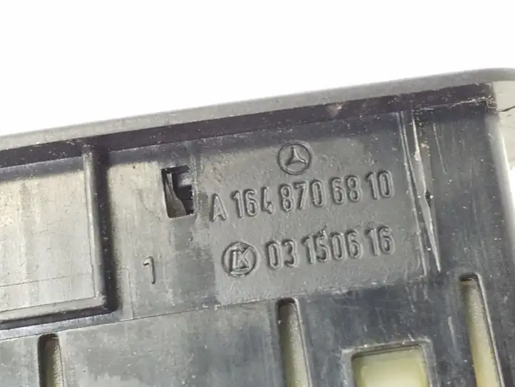 Mercedes-Benz GL X164 (2006 - 2012) A1648706810 Другие включатели / ручки/ переключатели — фото 4