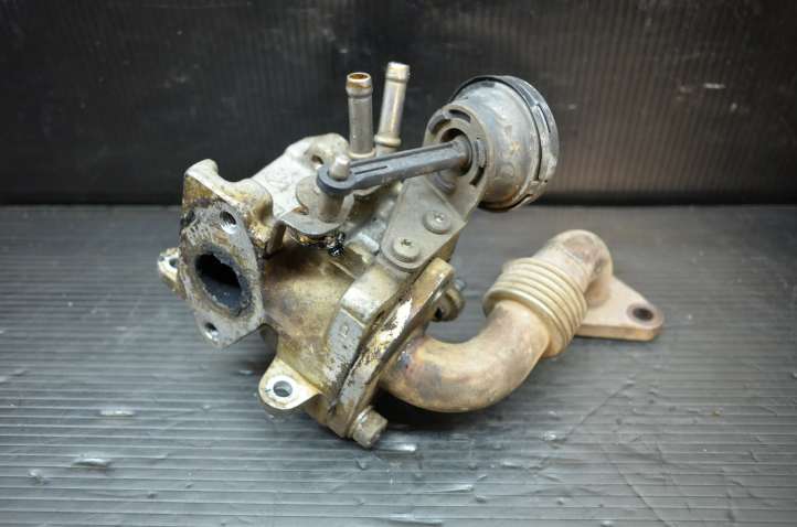 Volkswagen Touran I (2003 - 2010)  03G131663 Охладитель EGR
