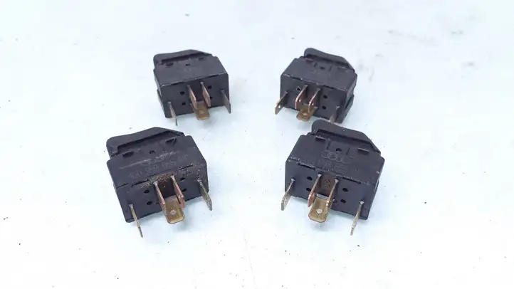 Audi A8 S8 D2 4D (1999 - 2002) 4D0959855 Кнопка стеклоподъемников — фото 2
