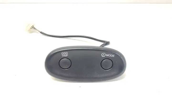 Toyota Yaris (2003 - 2005) 285B04 Другие включатели / ручки/ переключатели — фото 1