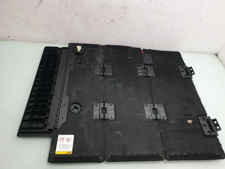 Dodge Grand Caravan (2007 - 2020) 05028624AD Коврик для второго ряда — фото 2