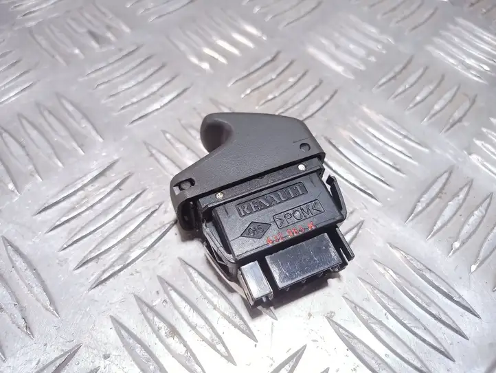 Renault Scenic I (1996 - 2003) Кнопка стеклоподъемников — фото 2