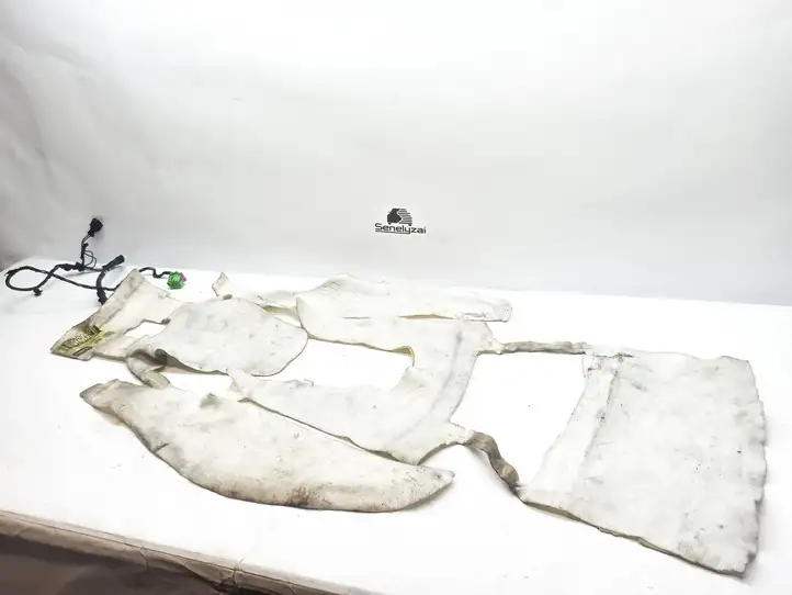 Audi A4 (2007 - 2011)  8K0963555 Нагревательный элемент сиденья