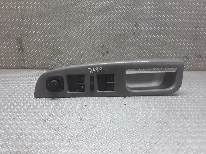 Volkswagen Jetta V (2005 - 2010) 1K4868049B Блок кнопок стеклоподъемников — фото 1