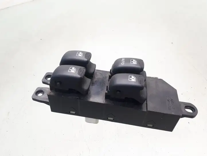 Hyundai Santa Fe (2000 - 2005) 9357026100 Кнопка стеклоподъемников — фото 1