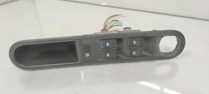 Renault Espace - Grand espace IV (2004 - 2014) 8200250481 Блок кнопок стеклоподъемников — фото 1