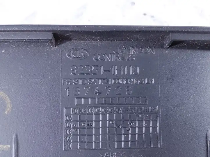 Kia Ceed (2010 - 2012) 823511H110 Кнопка стеклоподъемников — фото 2