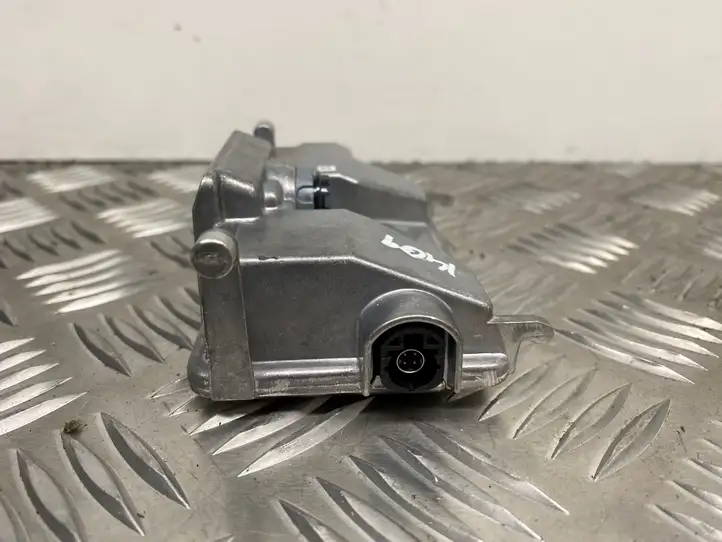 Audi A7 S7 4G (2010 - 2014) 4H0907217F Камера в лобовом стекле — фото 6