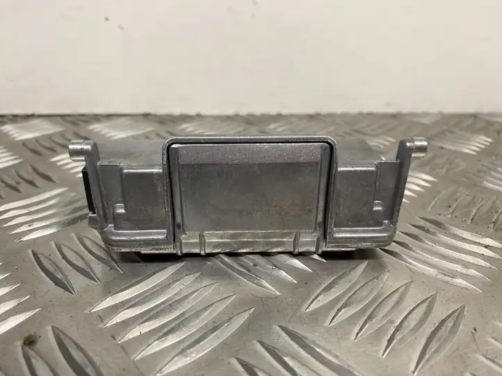 Audi A7 S7 4G (2010 - 2014) 4H0907217F Камера в лобовом стекле — фото 8