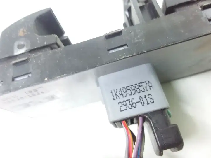 Volkswagen PASSAT B6 (2005 - 2010) 1K4959857A Блок кнопок стеклоподъемников — фото 4